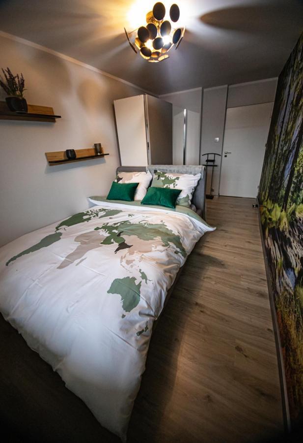Okno Na Izery Apartment Lesna Luaran gambar